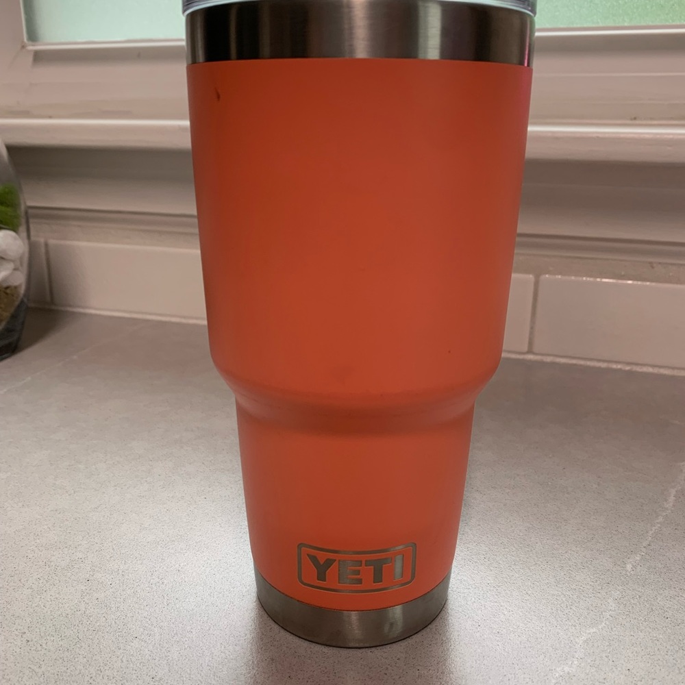 YETI Rambler Tumbler 30 oz used